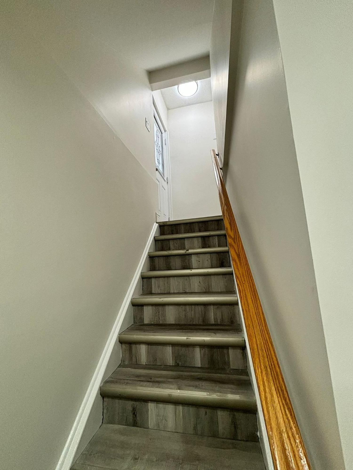 Bright Queen Room Close To Sheridan College And Airport Брамптън Екстериор снимка